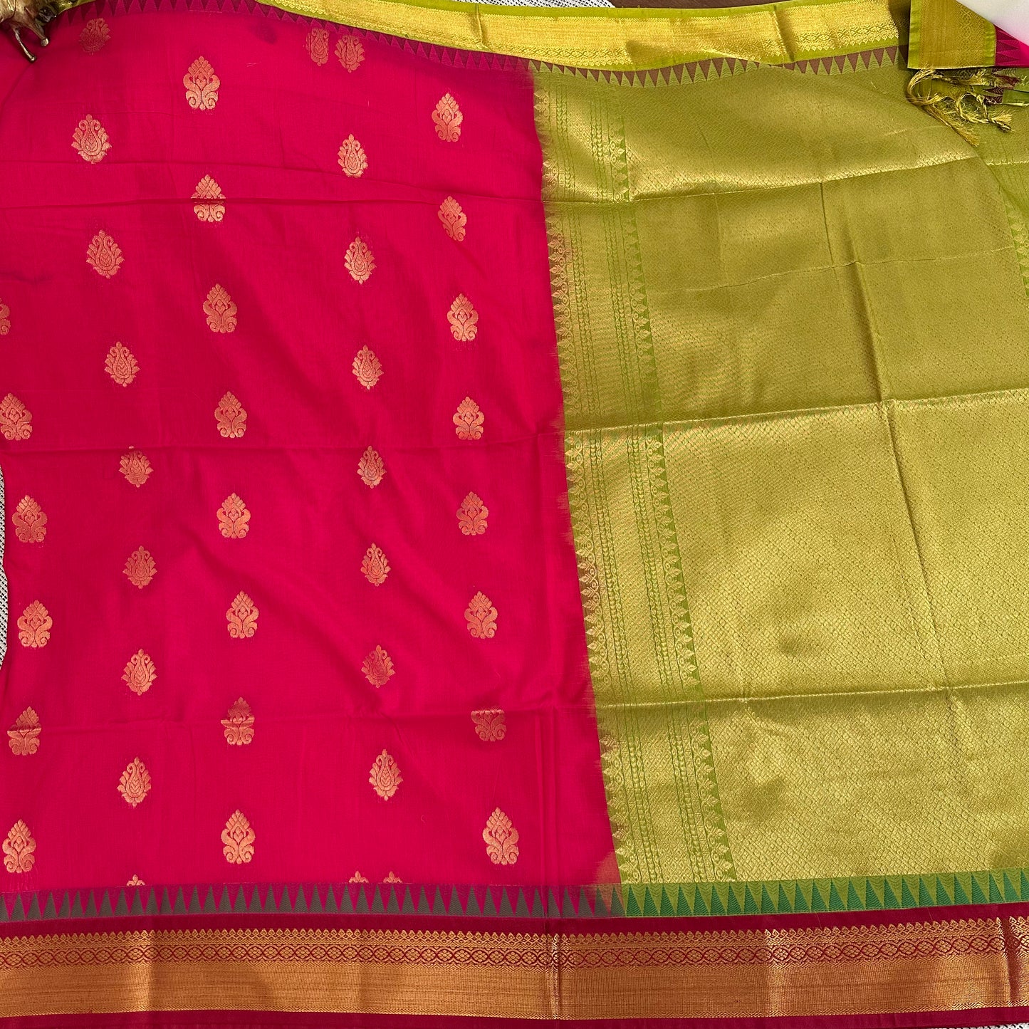 Rani Pink Gadwal Handloom Silk Cotton Sarees with Ganga Jamuna Borders | Sico Sarees | Wedding Saree | Gadwal Silk