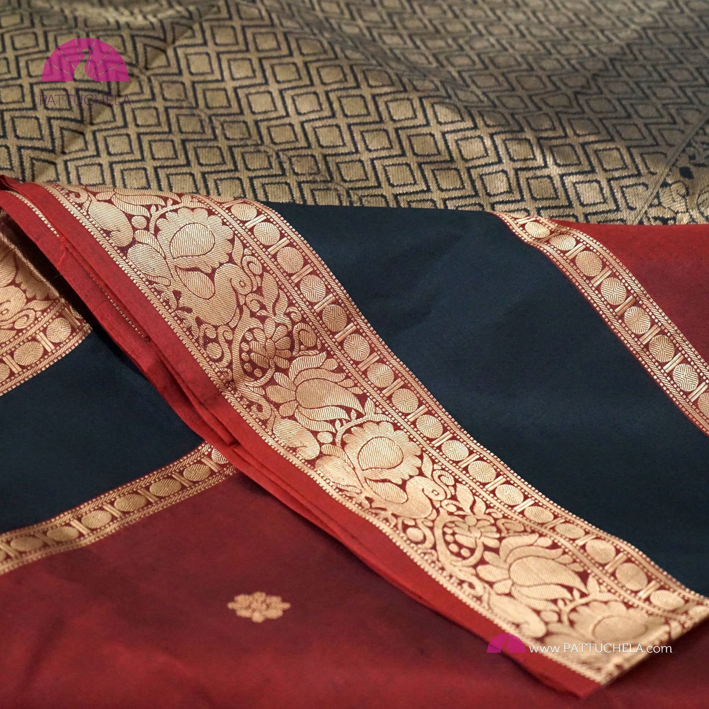 Maroon Red Pure Kanchipuram Silk Saree with beautiful Black Contrast Zari Bentex Border | Classic Kanchipuram Design | Wedding Saree | SILK MARK CERTIFIED | Kanjivaram Silks