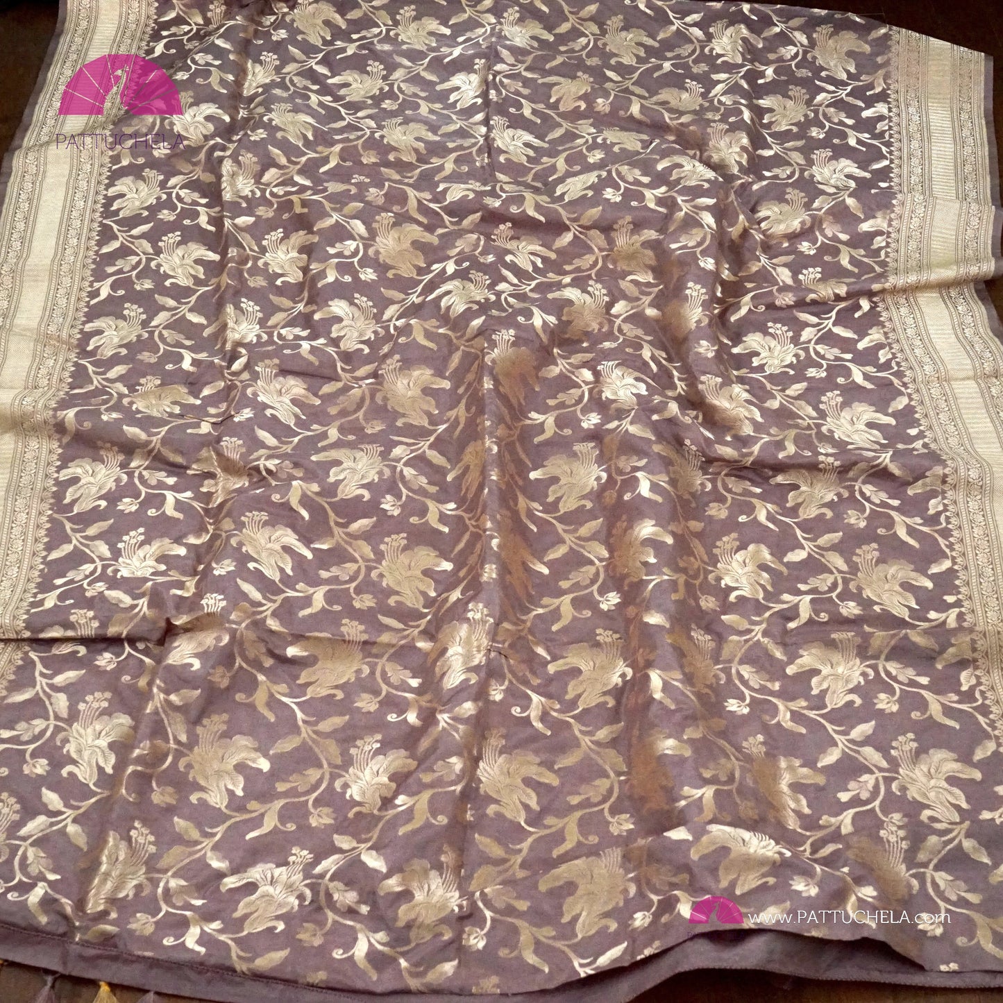 Pure Banarasi Katan Jangala handloom Silk in beautiful Pastel Mauve Color