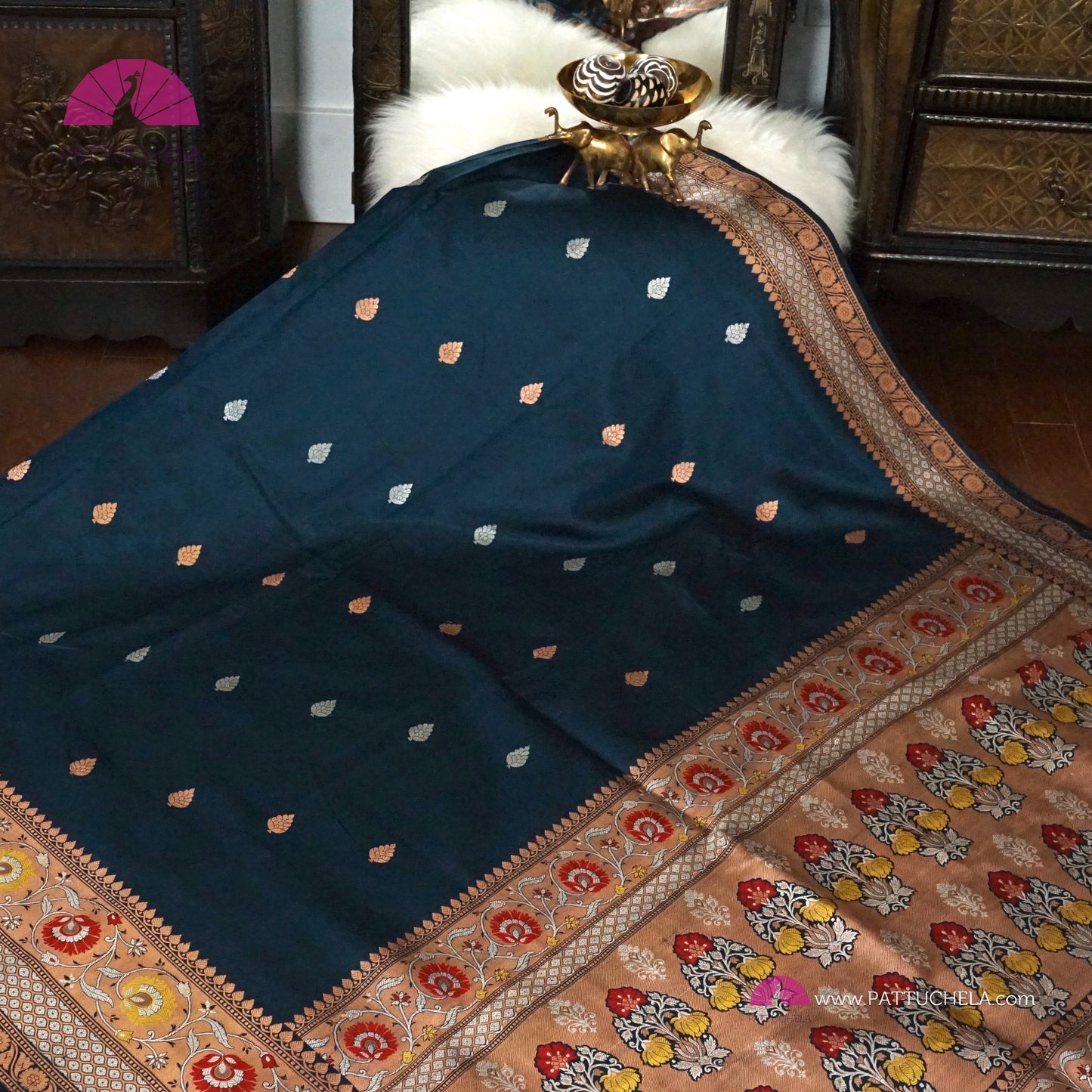 Pure Banarasi Tilfi handloom Katan Silk with Meenakari Borders