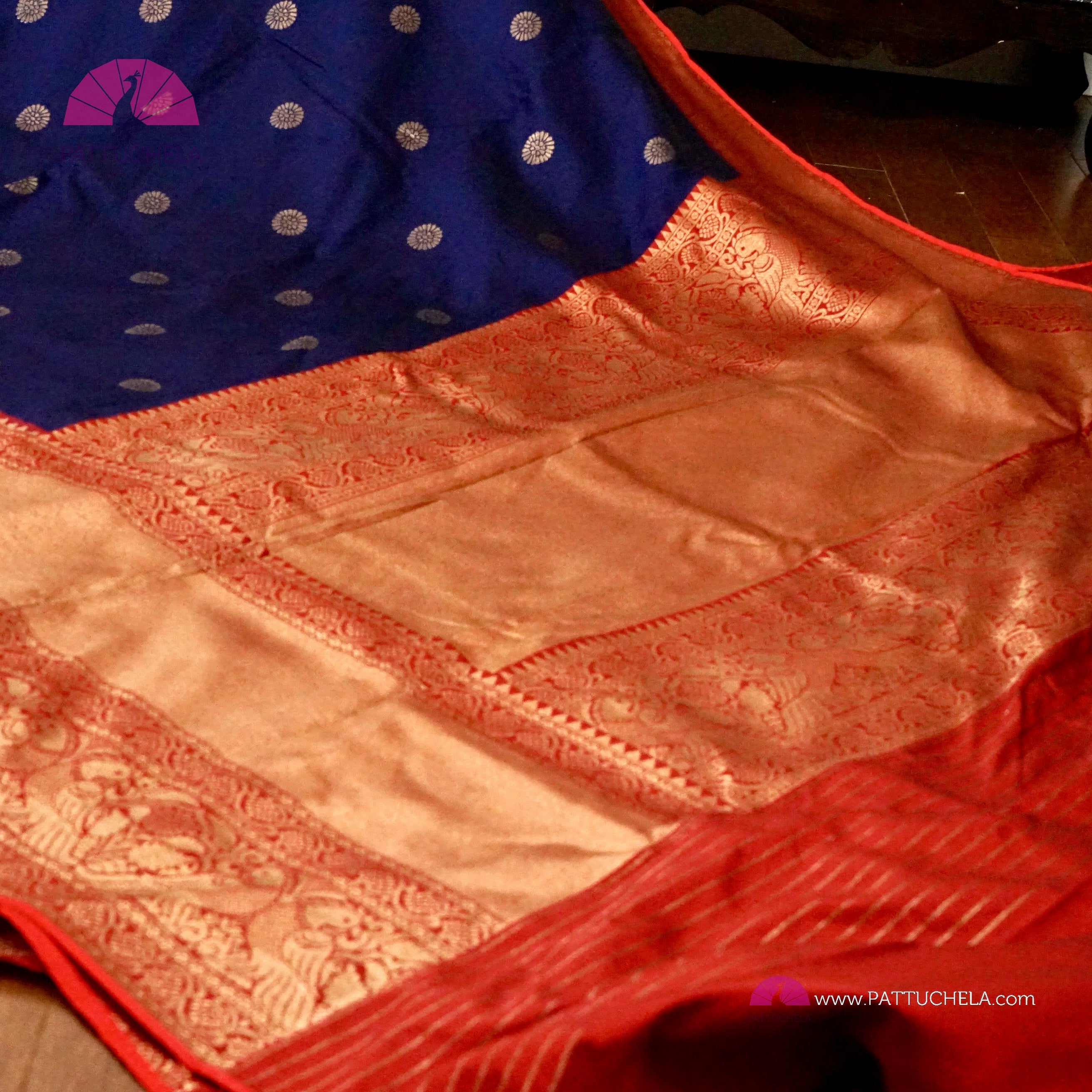 Classy Blue & Red Combination Mul Cotton Hand Batik Saree – Sujatra