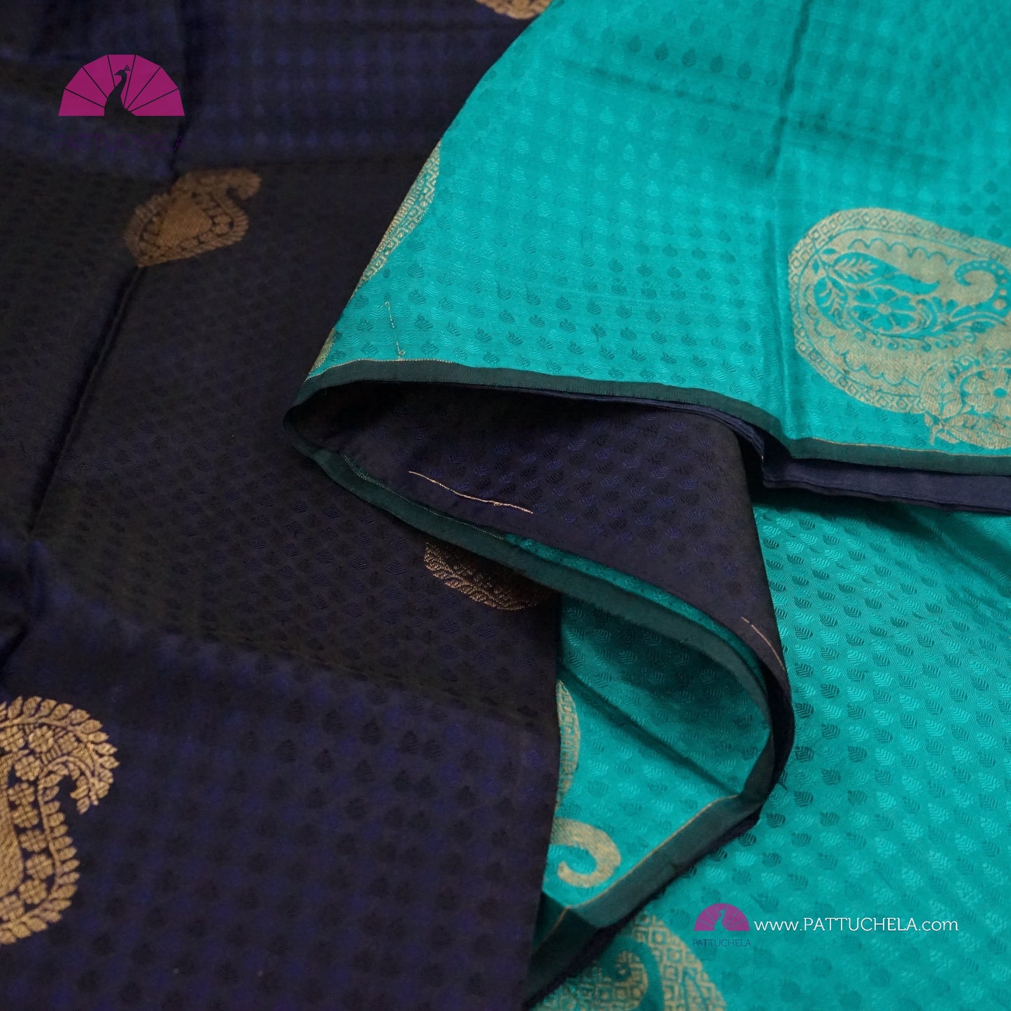 Pure Kanchipuram Silk Saree in Sky Blue and Navy Blue Hues with Zari Border and Paisley Motifs | Partly Pallu Style | Statement Saree | Trendy Design | SILK MARK CERTIFIED | Kanjivaram Silks
