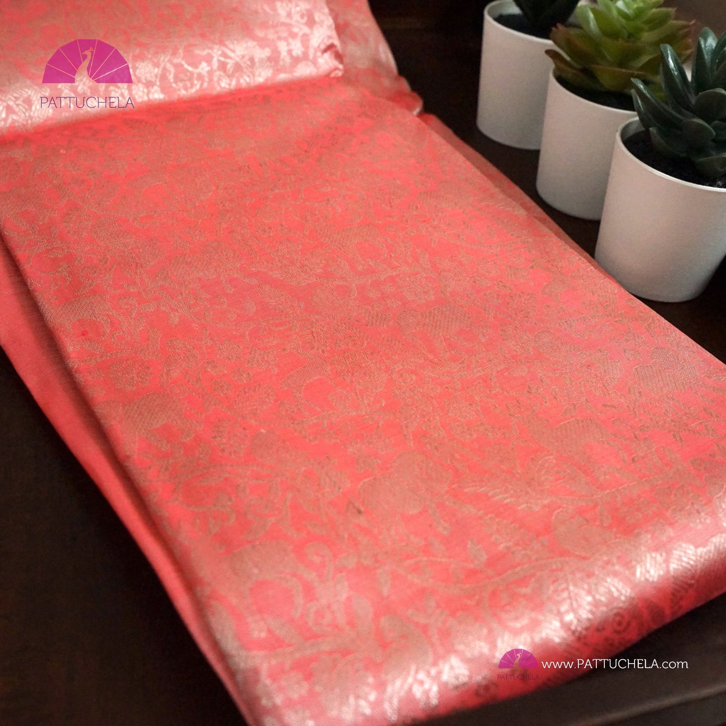 Pastel Pink Vanasingaram Kanchipuram Handloom SILK MARK CERTIFIED Saree with Off white Zari Borders