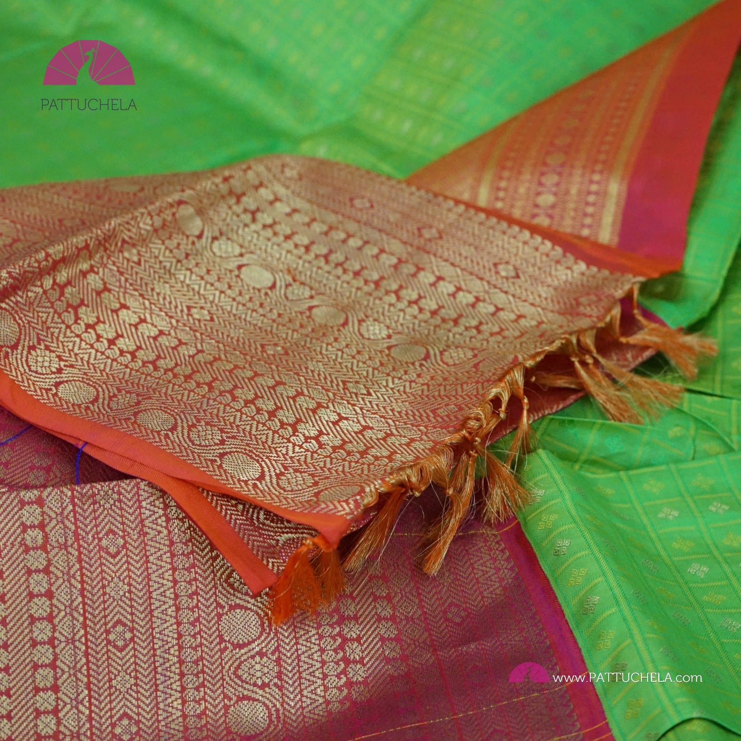 Parrot Green Kanchipuram Checks Silk Saree with Broad Reddish Pink Zari Weaved Border | Wedding Saree | Silk mark Certified | | Kanchivaram Silks