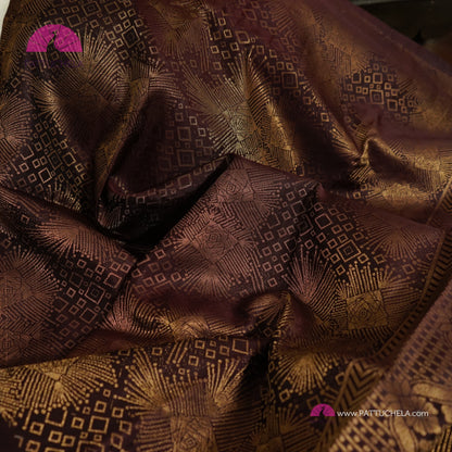 Dark Plum Purple Borderless Kanchipuram Handloom SILK MARK CERTIFIED Saree with antique Gold Zari weaves